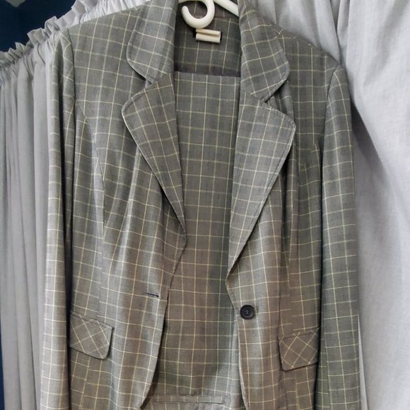 Neva Womens pantsuit size 9 - 34" Long inseam - Picture 1 of 13